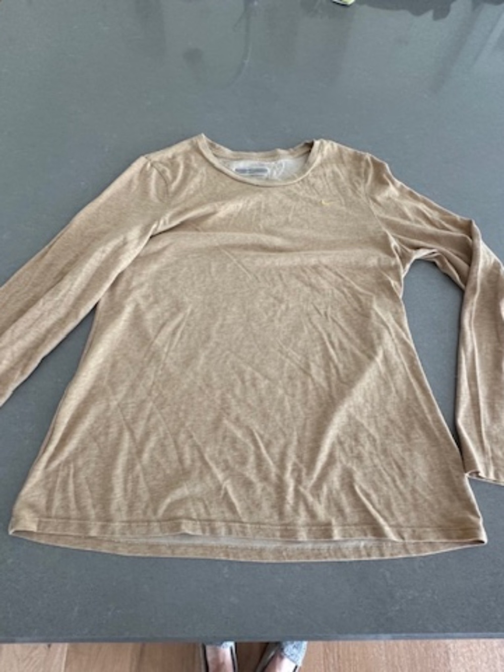 Women's' Nike XL Tan Crewneck Long Sleeve T-shirt EUC